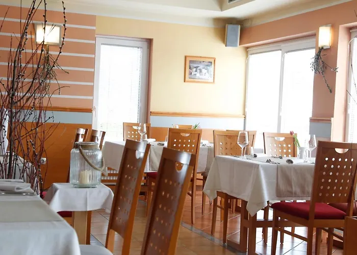 Optim Πανσιόν 3*