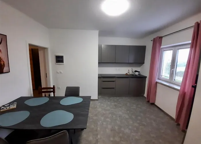 Optim Πανσιόν 3*